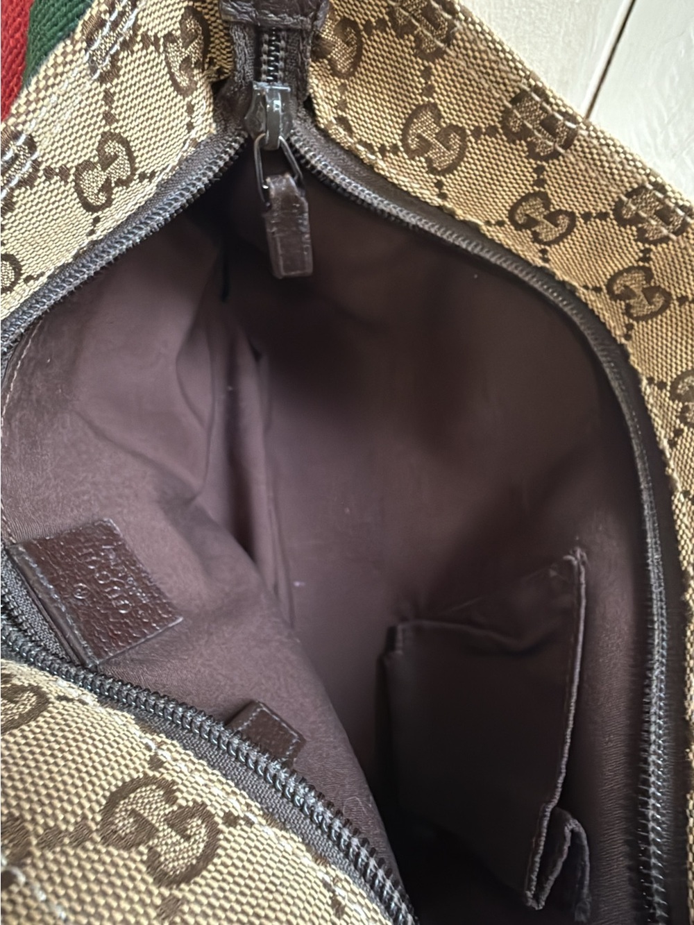 Vintage 2010 GUCCI GG canvas messenger shoulder bag nice condition - Picture 7 of 15